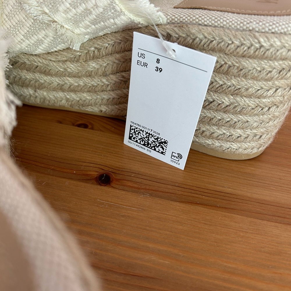 H&M Sandals - Picture 5 of 13